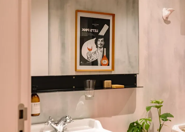 Independente Bica Ξενοδοχείο