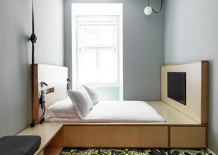 Hotel Independente Bica 4*